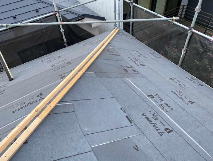 ルーフィング施工