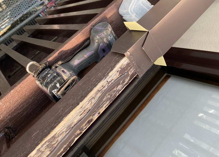 笠木板金の取付・加工