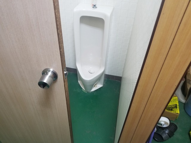 和式トイレを洋式にリフォームします③