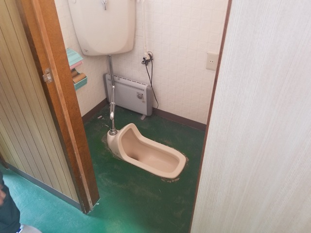 和式トイレを洋式にリフォームします②