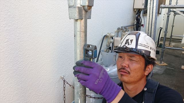 長野県駒ヶ根市モルタル外壁塗装足場作業10