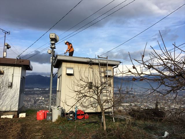 高圧洗浄開始です