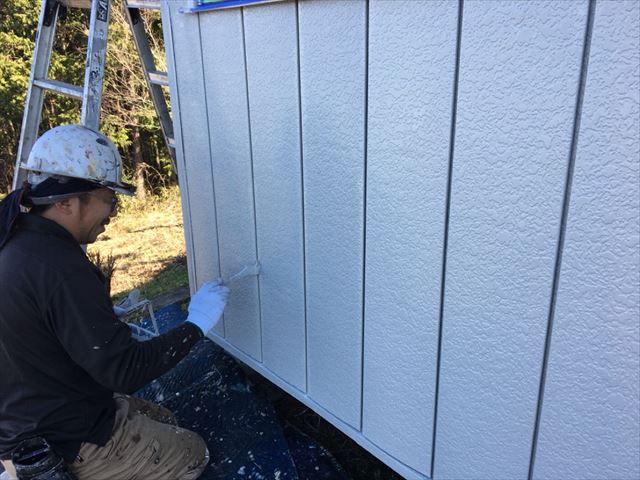 金属サイディング上塗りです