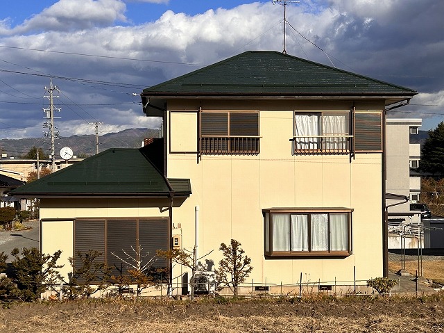10年前に塗り替えを行ったスレート屋根への再塗装工事完成
