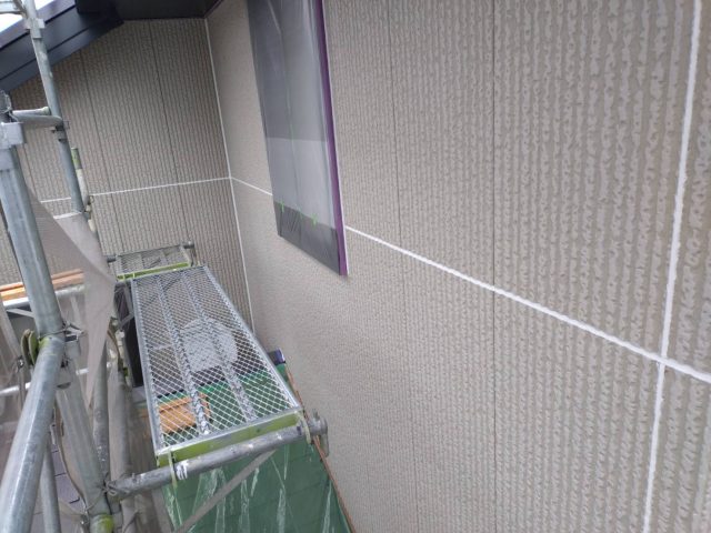 伊那市境K邸外壁下塗り