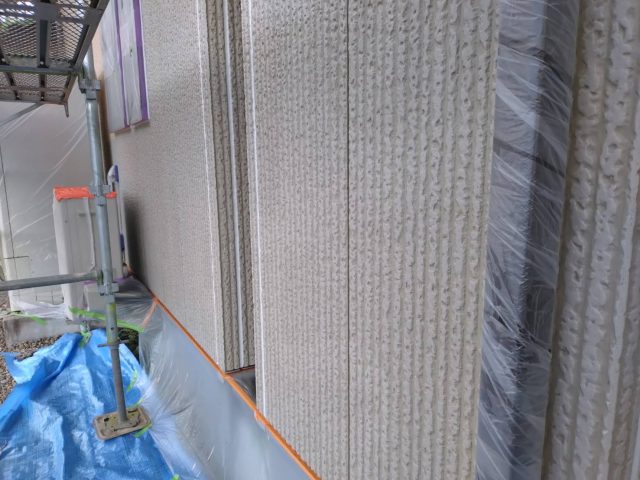 伊那市境K邸外壁下塗り