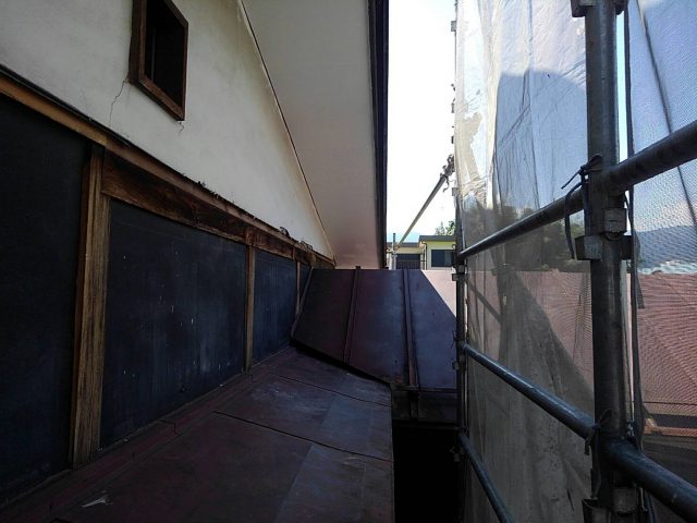 鼎t邸_軒天_塗装3