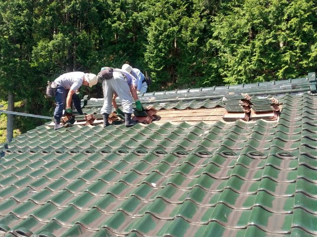 阿南町瓦屋根葺き替え既存撤去