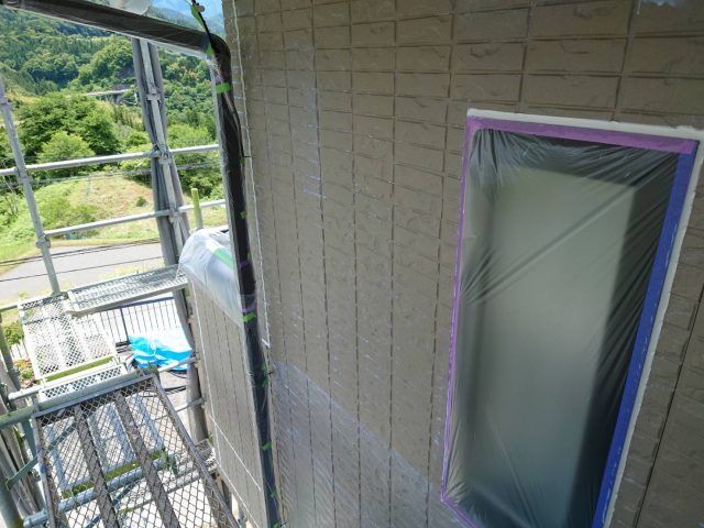 泰阜村外壁塗装下塗り