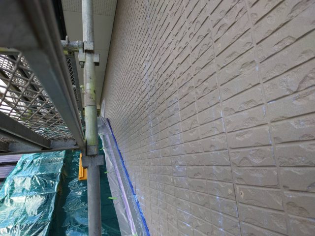 泰阜村外壁塗装下塗り
