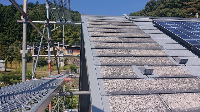 中川村ミサワホーム屋根塗装下塗り4