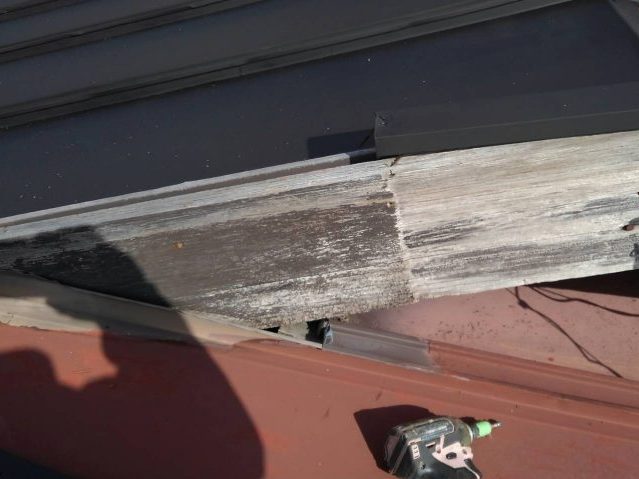 飯田市A邸屋根塗装_破風板2