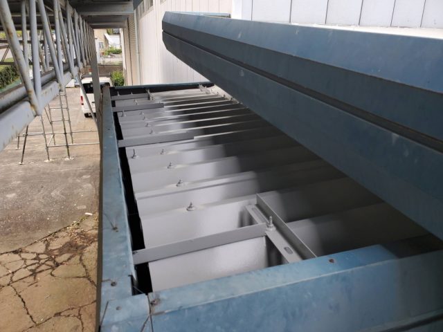 折板屋根_完成2