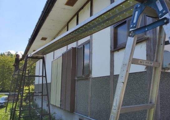 飯田市集会所_雨樋_取付1