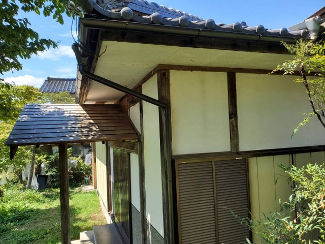 飯田市集会所_雨樋_取付3