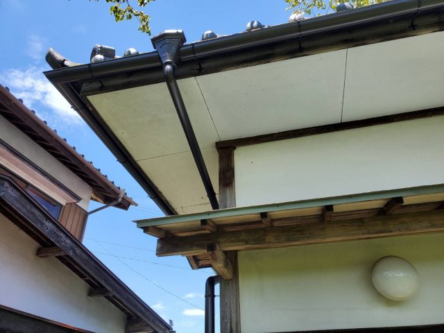 飯田市集会所_雨樋_取付2