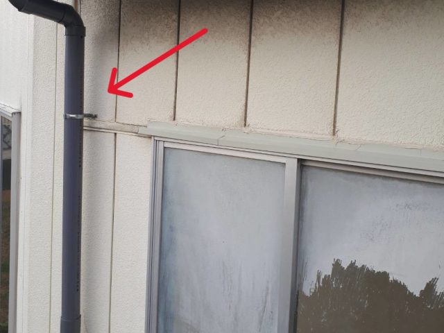 豊丘村工場雨漏り改修　竪樋設置