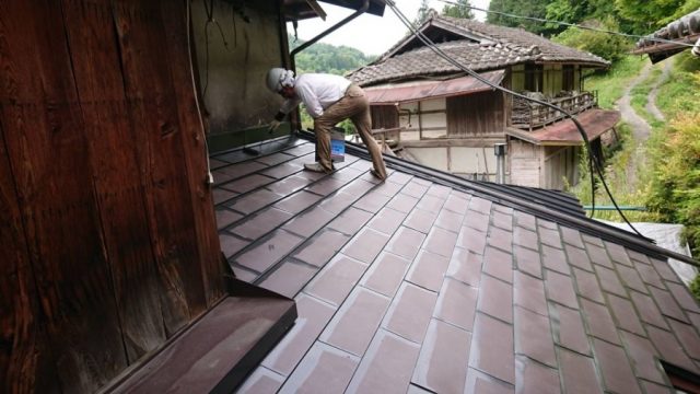 阿南町トタン屋根_下塗り４