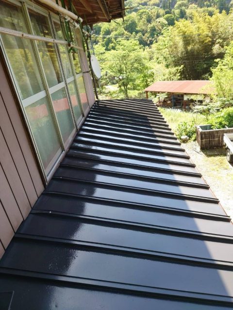 阿南町トタン屋根_上塗り１