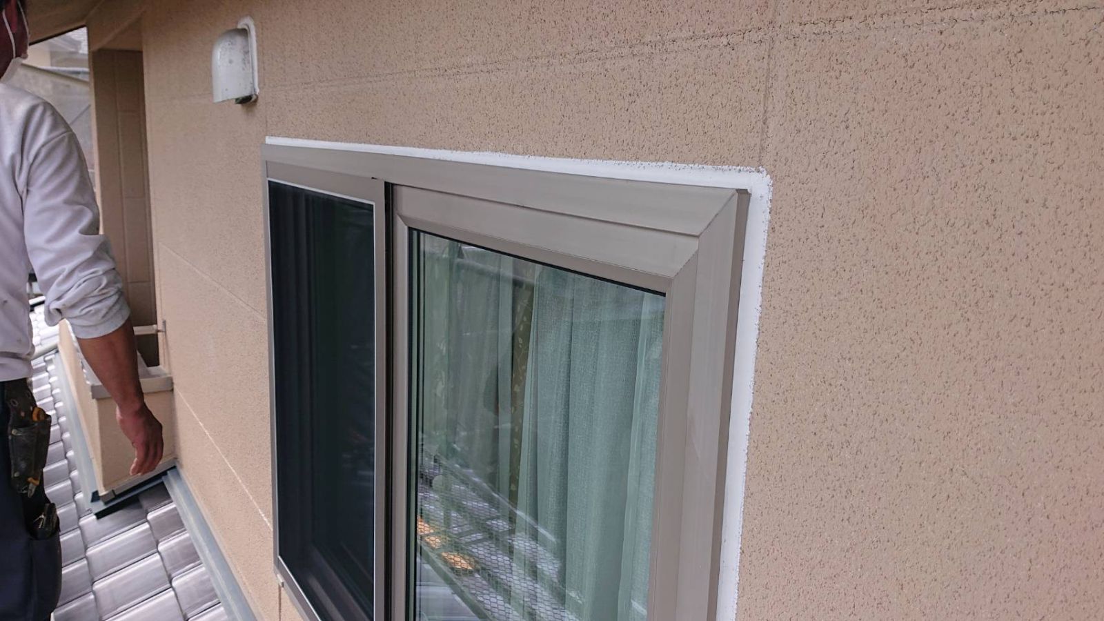 松川町サンワ外壁塗コーキング作業6