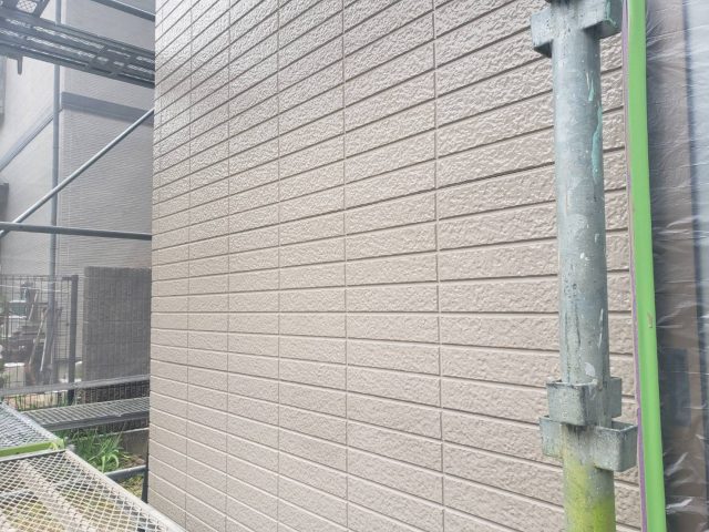 飯田市Y邸_外壁中塗り3