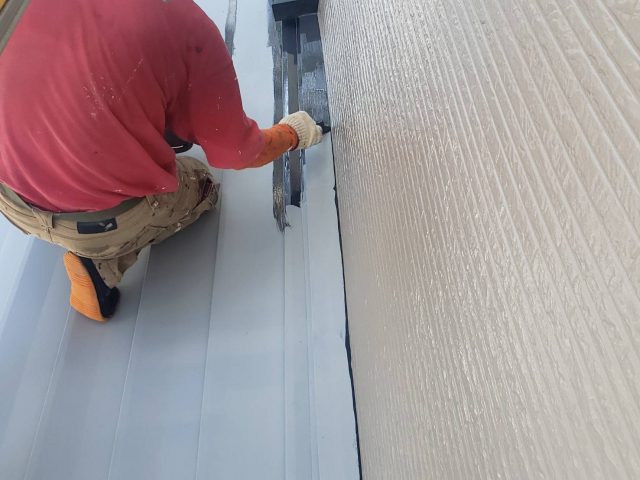 飯田市Y邸_下屋根中塗り1