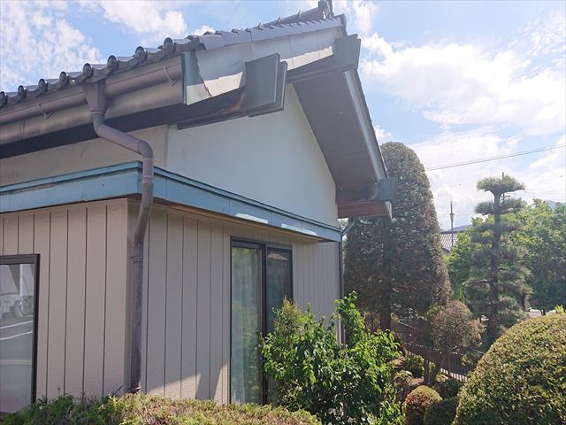 長野県宮田村・霧除け・トタン・外壁塗装現状2
