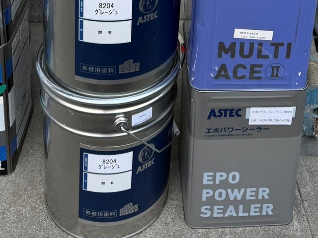 サイディング外壁塗装工事で使用するフッ素系上塗材「超低汚染リファイン1000MF-IR」