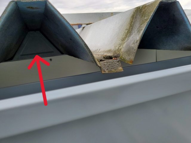 豊丘村工場雨漏り改修　面戸の様子