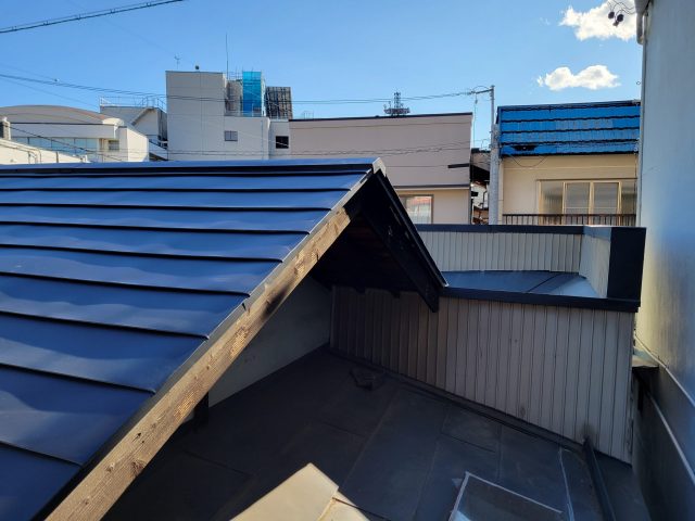 A邸葺替え_GL鋼板完成2