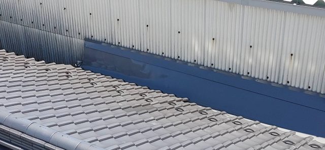 瓦屋根_下塗り2