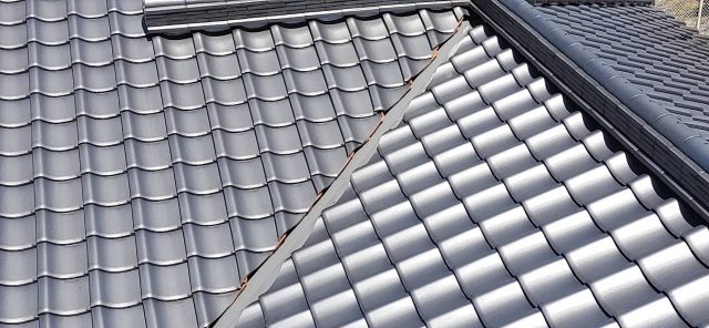 瓦屋根_下塗り3