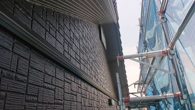 上伊那郡飯島町セキスイハイム外壁塗装中塗り1