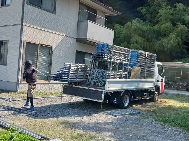 伊那市T邸足場の組立