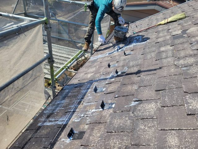 飯田市HH様屋根_プライマー2