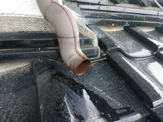 伊那市手良U邸雨漏り施工前