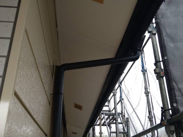 駒ヶ根市T邸雨樋交換竪樋取付