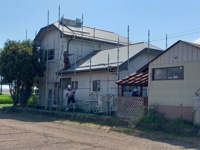 伊那市K邸太陽光パネル撤去　足場