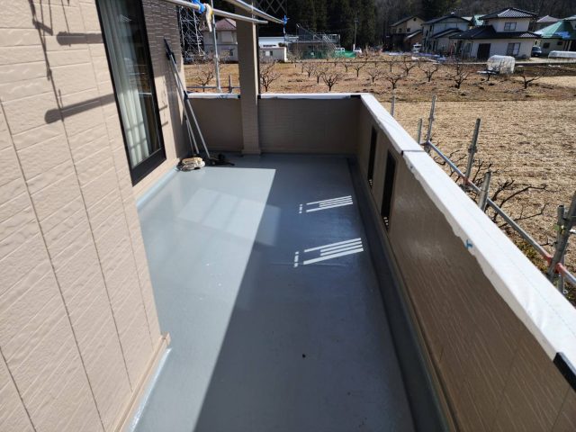 阿智村屋根カバー_トップコート塗装1