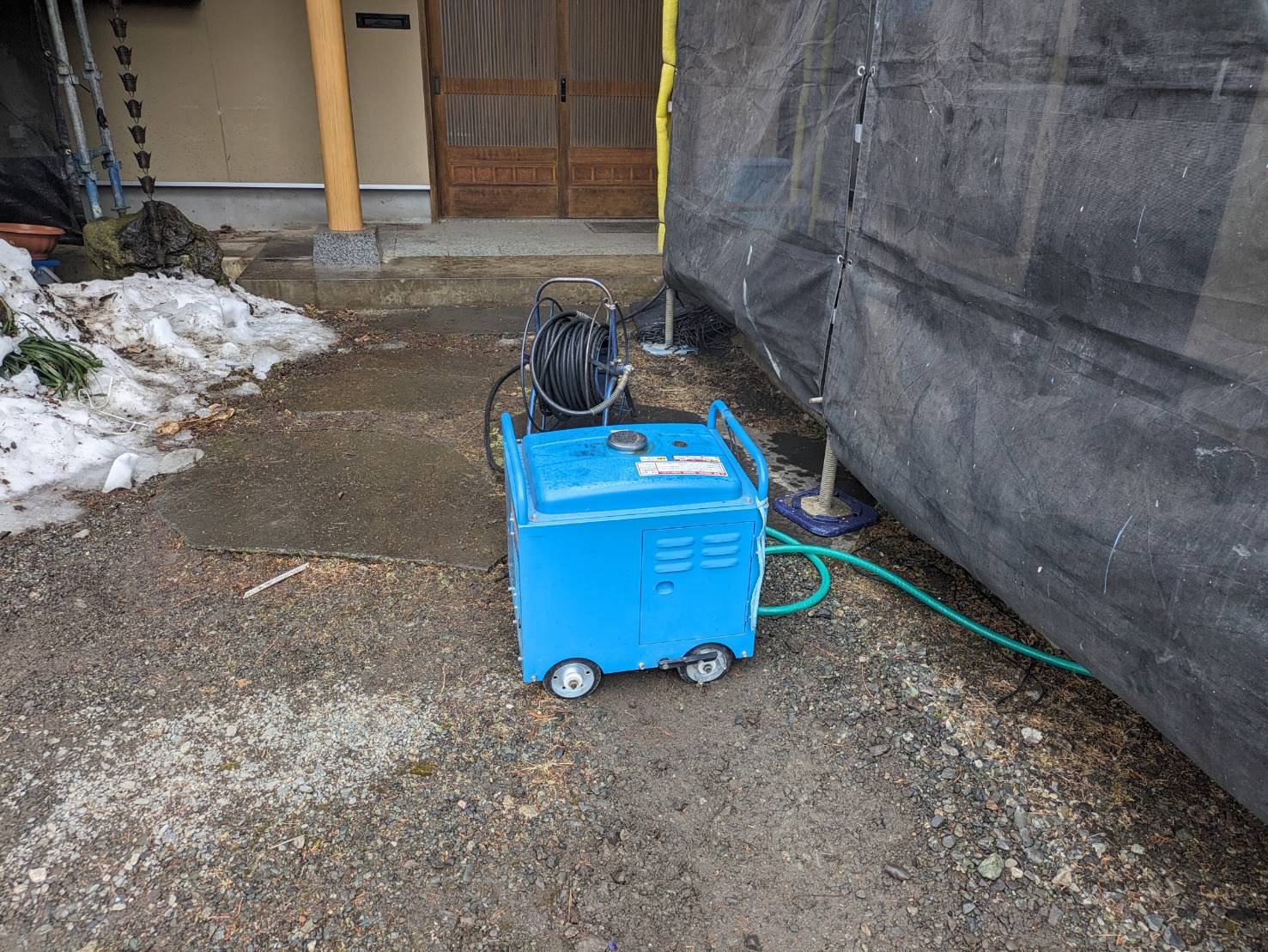 kamiinagun-nisiminowa-wafuuzyutaku-gaihekitosou-yanetosou-sennzyou4