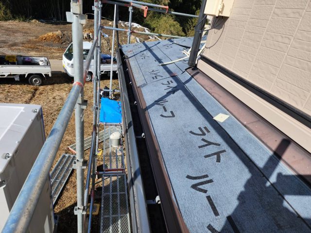 阿智村屋根カバー_下屋根唐草