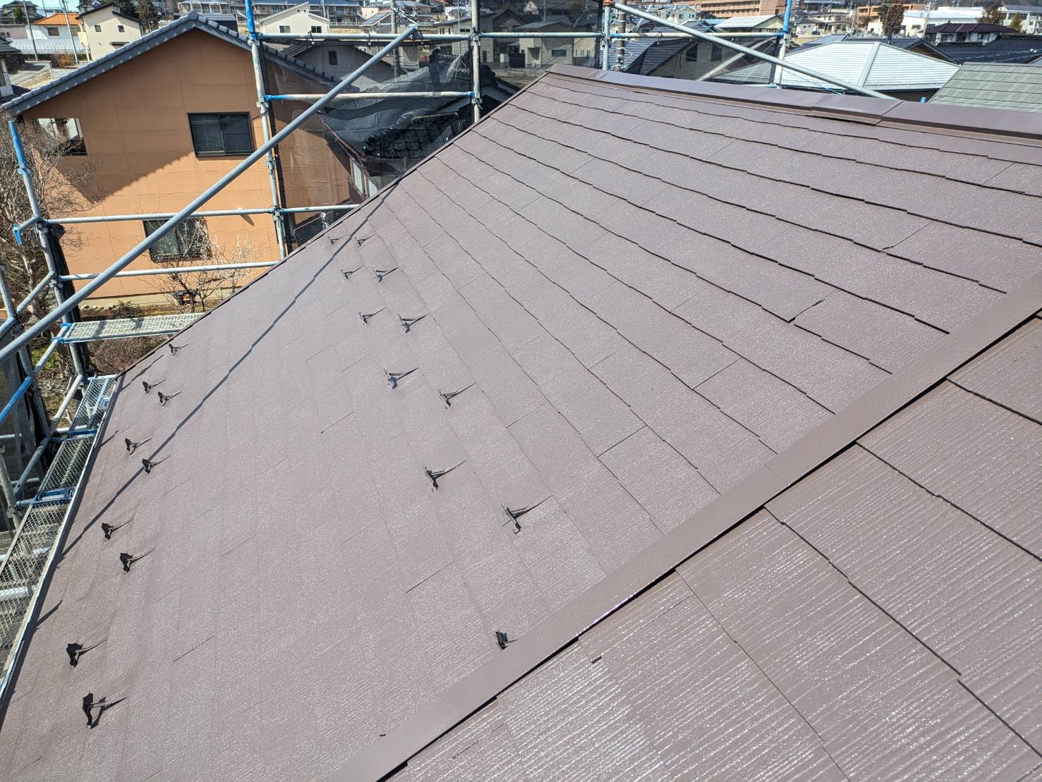 komaganesi-yanegaijheki-Mtei-yaneuwanuri3