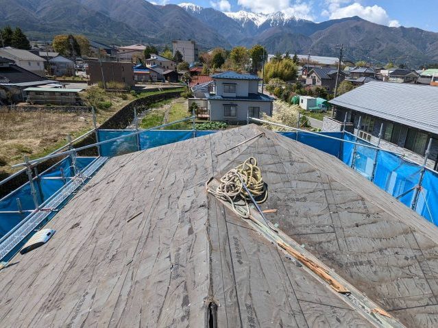 駒ヶ根市N邸_屋根材撤去4