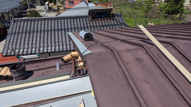 飯田市瓦棒屋根カバー_唐草