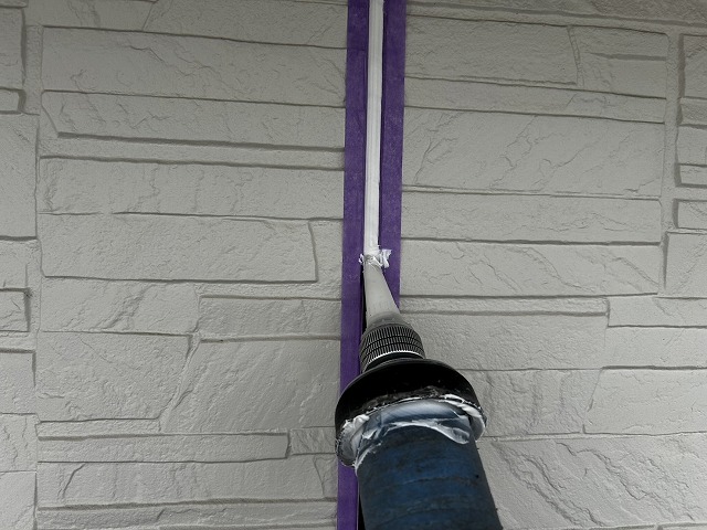 外壁塗装前のコーキング打ち替えで新規コーキング材の充填