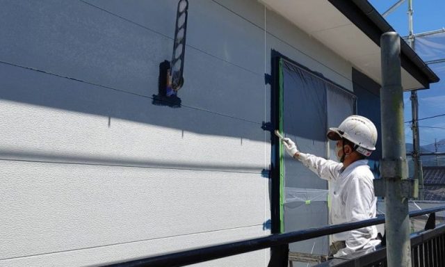 駒ケ根市屋根壁遮熱外壁下塗り1