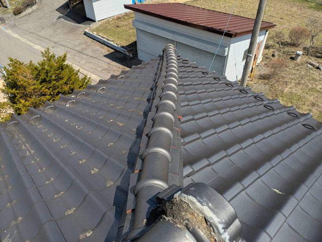 木曽郡木祖村O邸棟瓦の歪み