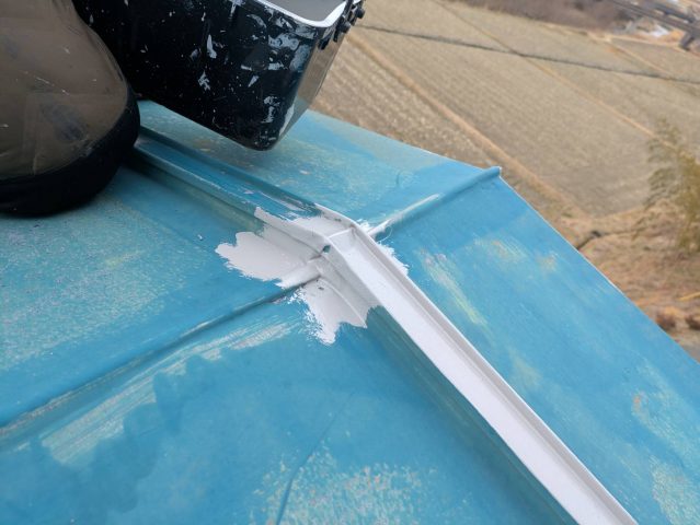 駒ヶ根市中沢M邸下塗り