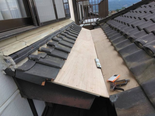 駒ヶ根市I邸_雨漏り-野地板取付け3