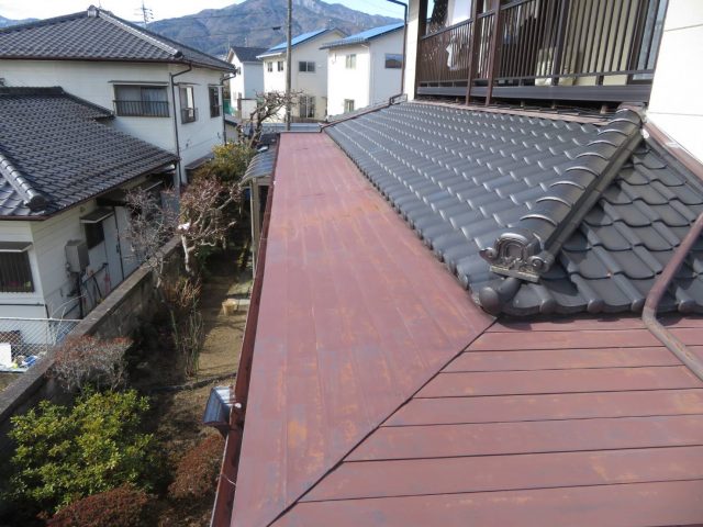 飯田市T邸トタン箇所施工前